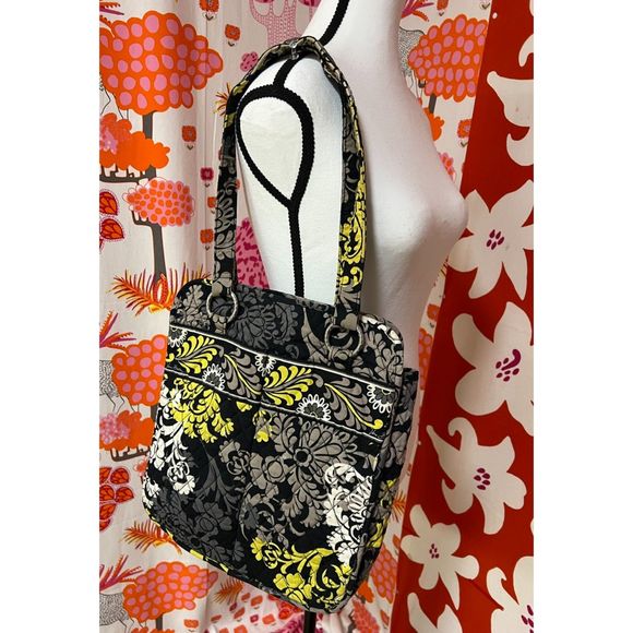 Vera Bradley Baroque tote in GUC - Picture 1 of 8
